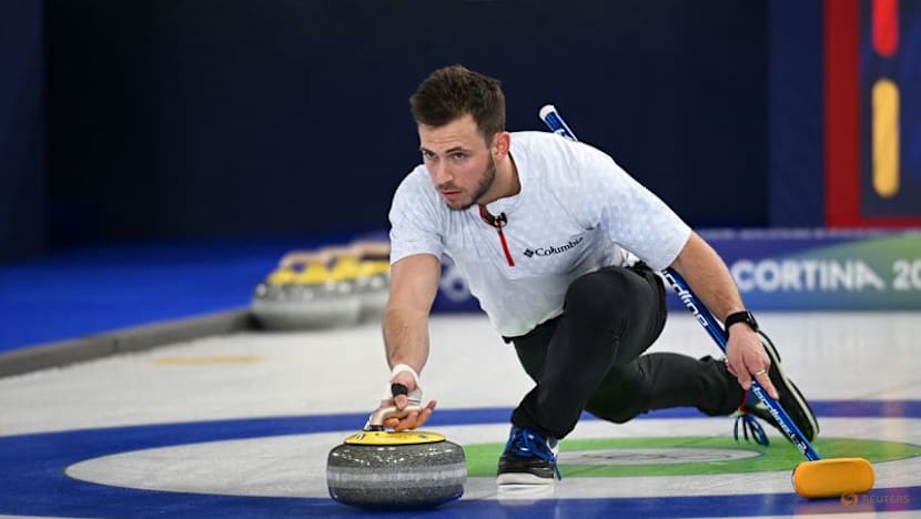 Curling-Snoop Dogg in the house: Rapper cheers US to mixed doubles win