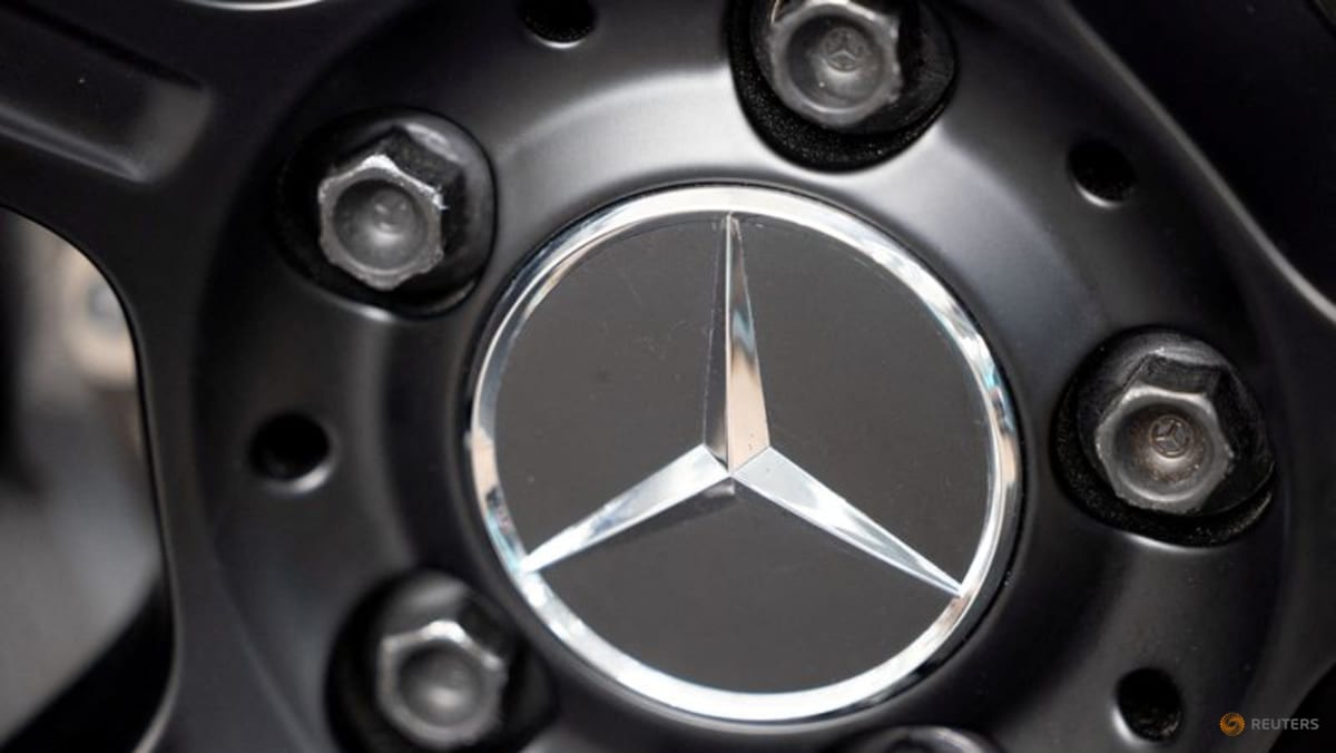 Senate bill to ban Chinese-owned car companies stalls until after elections