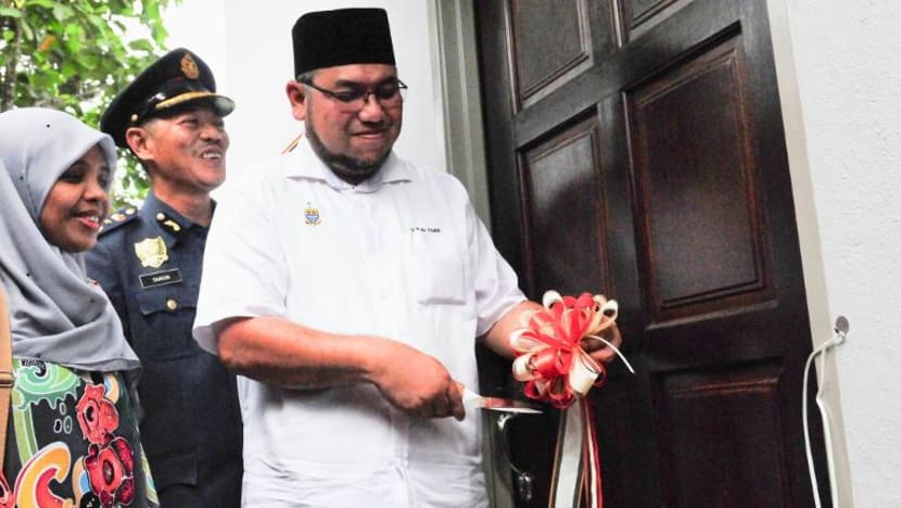 Ibu tunggal ini akhirnya dapat rumah sendiri selepas 20 tahun