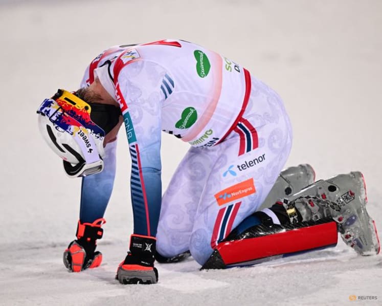 Alpine skiing-Norway's Kristoffersen wins last slalom before Olympics