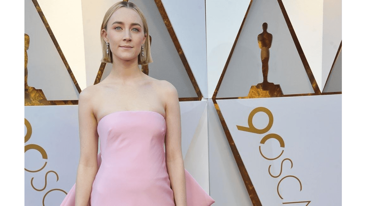 Saoirse Ronan doesn't feel famous 8days