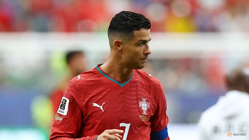 Heavyweights stumble as World Cup underdogs close the gap in opening games
