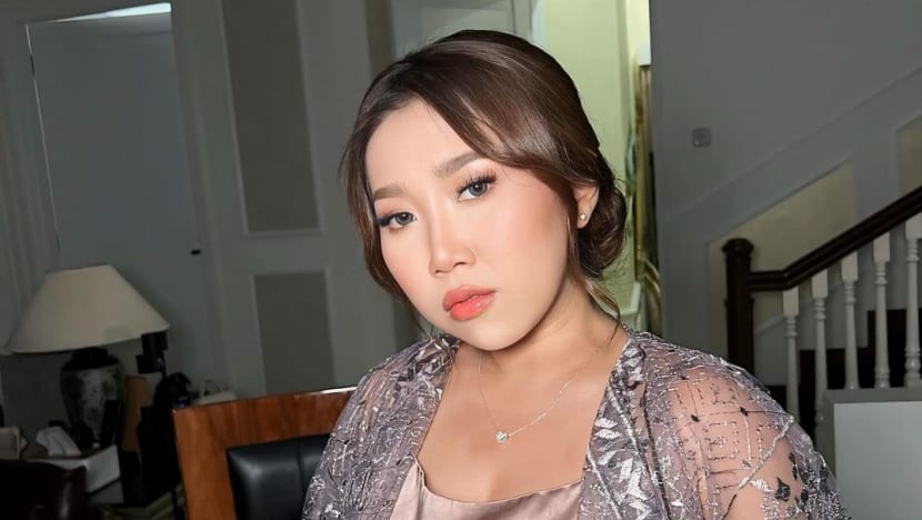 Dikenal sebagai ratu roasting, mengapa Kiky Saputri absen aksi demonstrasi tolak RUU Pilkada di DPR? Dikenal sebagai ratu roasting, mengapa Kiky Saputri absen aksi demonstrasi tolak RUU Pilkada di DPR?