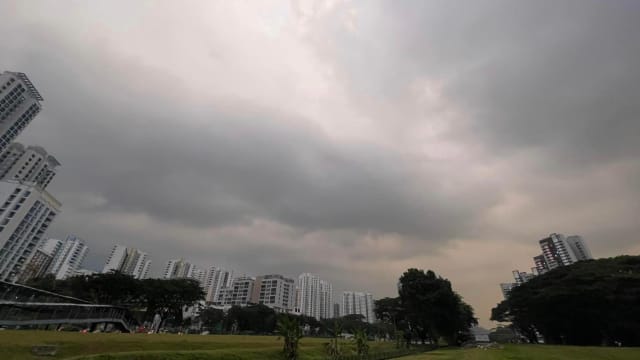 空气不时飘来“不明源头”异味 德惠居民：臭酸味很重