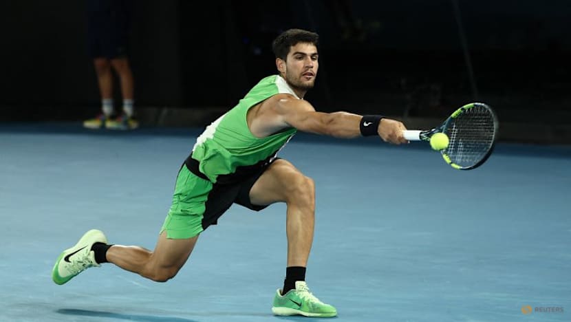 Alcaraz tames De Minaur to reach Australian Open semi-finals