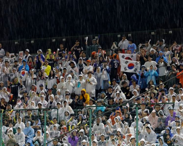 Games-Sri Lanka and Bangladesh advance as rain washes out cricket again