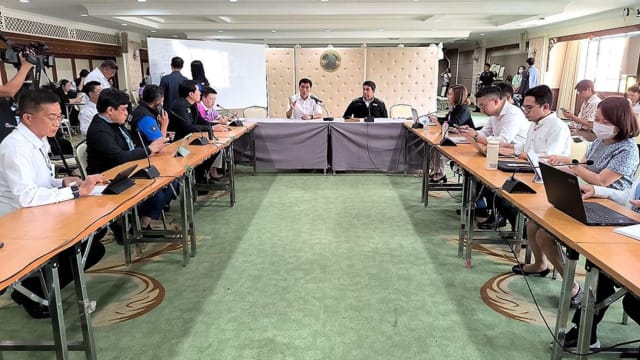 曼谷有169建筑物开裂  市长：无结构性损坏