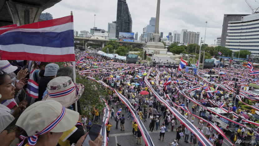 Thai protesters call for Prime Minister Paetongtarn's resignation Thai protesters call for Prime Minister Paetongtarn's resignation