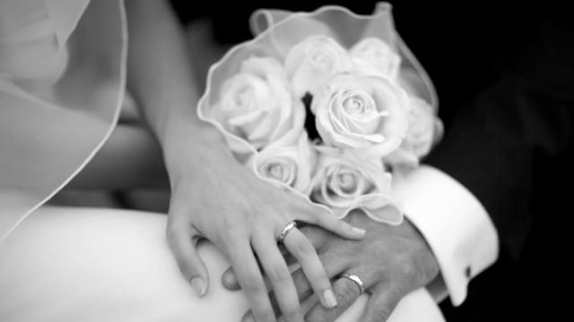 假装爱上保姆激前妻复婚 男子惨遭保姆找人打晕夺命