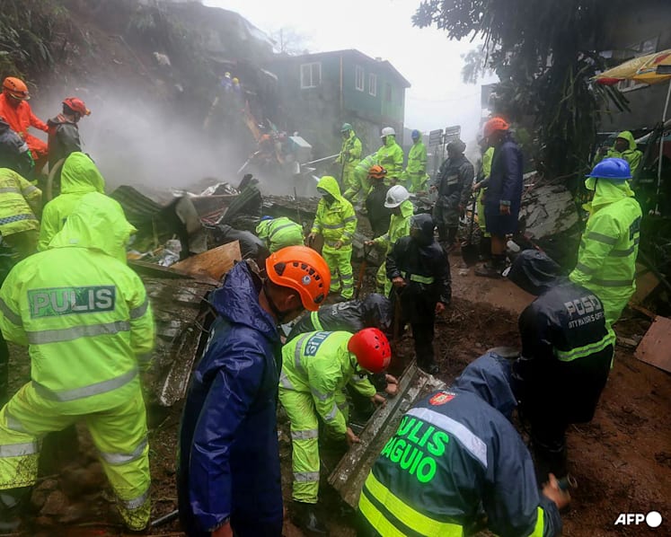 Days of heavy rain leave at least 16 dead in Philippines