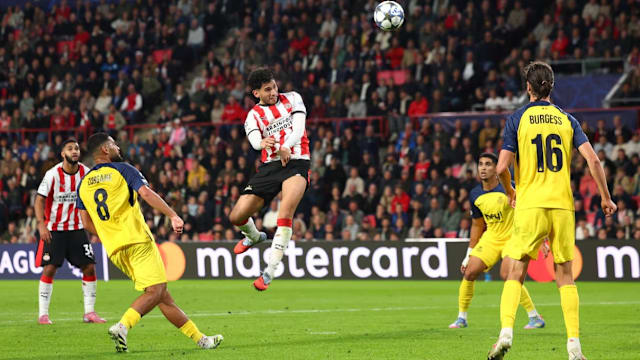 艾恩德霍芬队不敌圣吉罗斯联合队