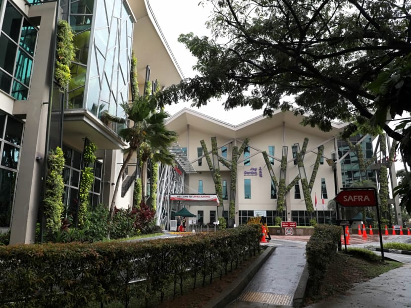 Housewife Oh Bee Hiok met a Covid-19 patient at the Joy Garden Restaurant at Safra Jurong on Feb 15 during a dinner and karaoke event, but did not tell contact tracers. Housewife Oh Bee Hiok met a Covid-19 patient at the Joy Garden Restaurant at Safra Jurong on Feb 15 during a dinner and karaoke event, but did not tell contact tracers.