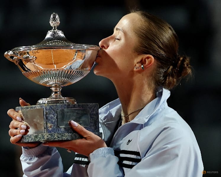 Svitolina fights off Gauff to win third Italian Open title