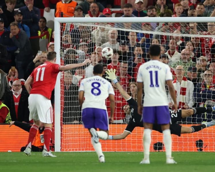 Wood penalty hands Forest win over Villa in Europa League semi first leg
