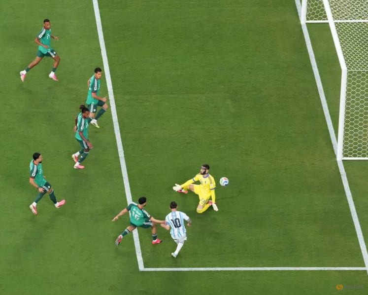 Algeria coach says errors helped Messi score hat-trick to tie World Cup record