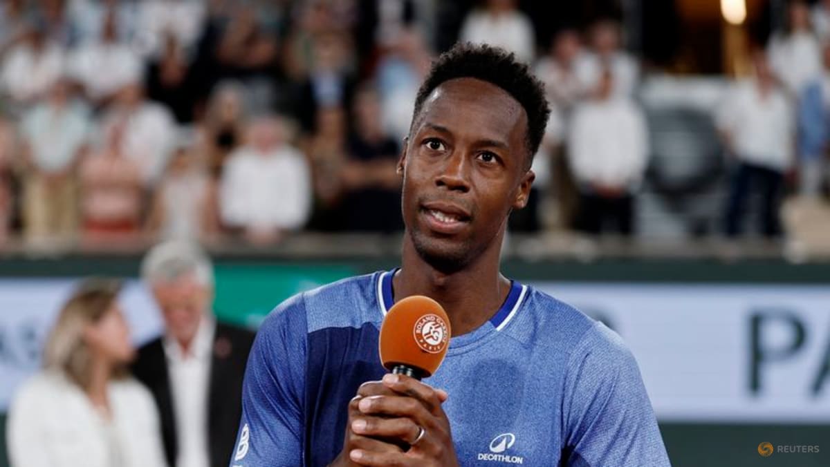 French showman Monfils bids adieu to Roland Garros after loss to Gaston