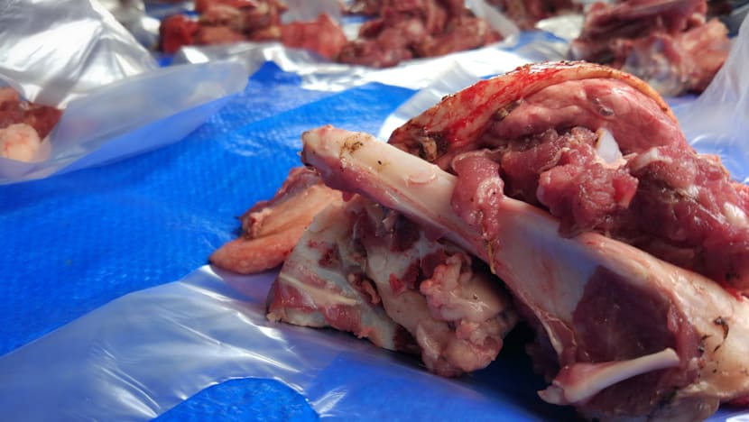 Daging kurban dibungkus plastik kresek ternyata berbahaya, ini penjelasannya 