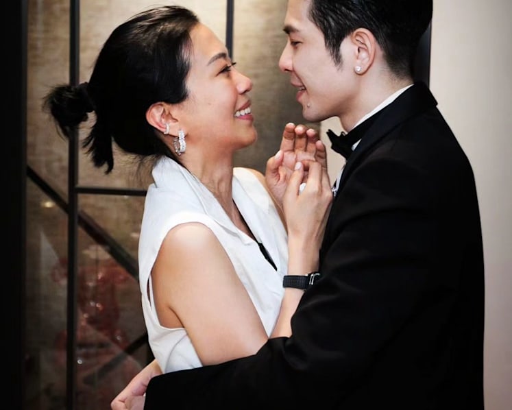 Taiwanese singer Jam Hsiao marrying his manager, who is 14 years his senior