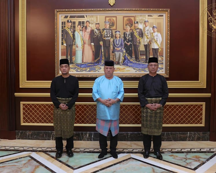 Machap assemblyman Onn Hafiz Ghazi sworn in as Johor chief minister