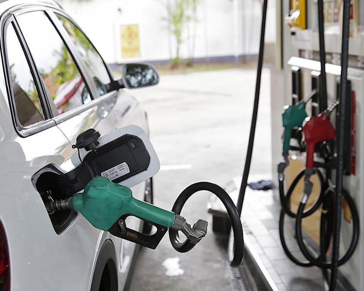 S'pore motorists can compare fuel prices, discounts using new website