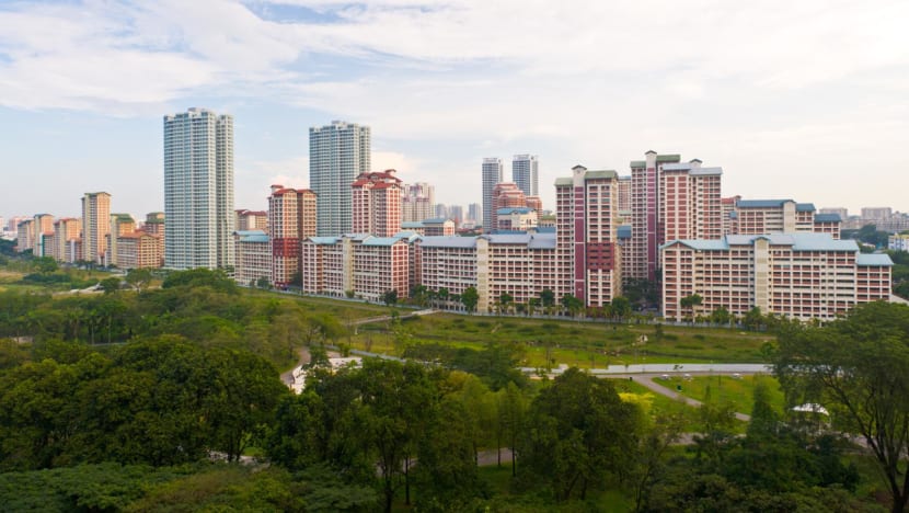 HDB resale prices up 0.9% in Q2; slowest quarterly rise since 2020 HDB resale prices up 0.9% in Q2; slowest quarterly rise since 2020