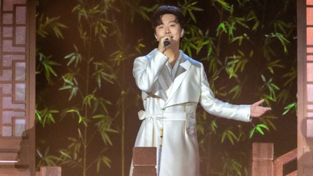 李玉刚遭控演出划水　登台只唱8个字
