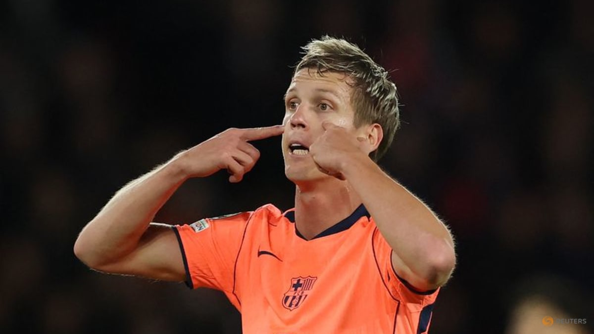 Barca midfielder Dani Olmo out for four weeks after injury