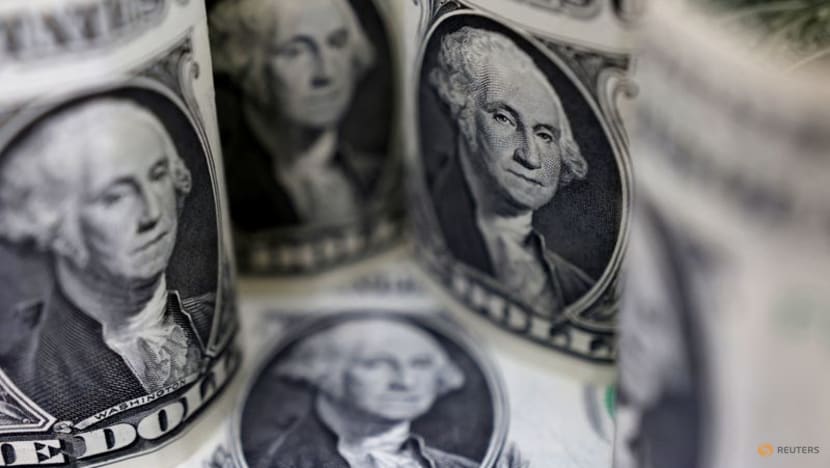 Dollar tumbles, traders bet on more US rate cuts after weak jobs report Dollar tumbles, traders bet on more US rate cuts after weak jobs report