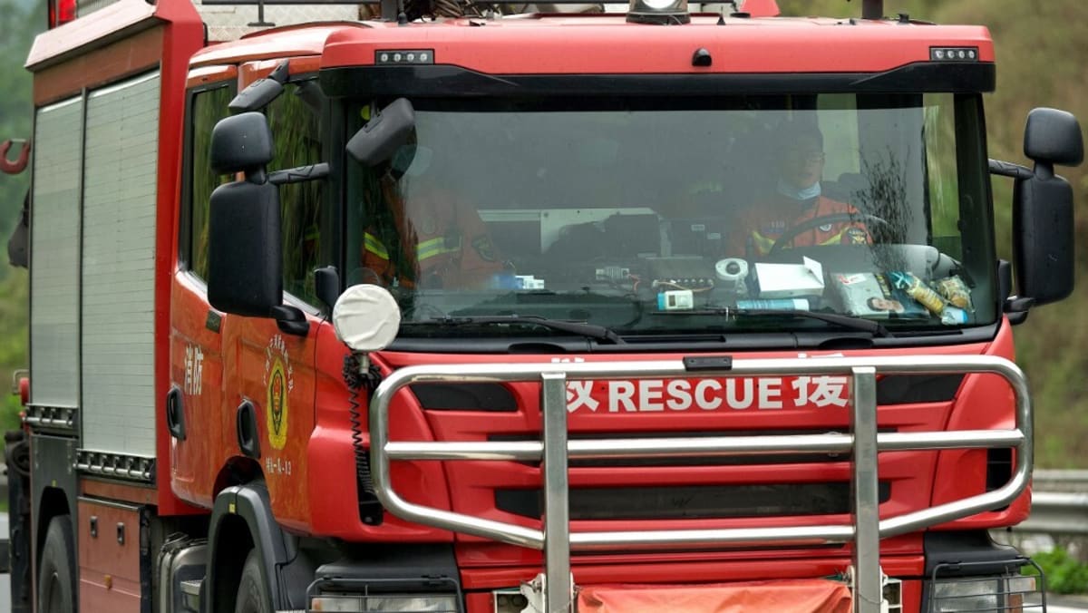 China market blaze kills 8, injures 15