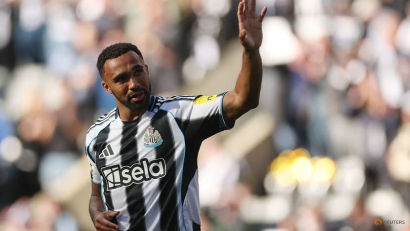 West Ham sign former Newcastle striker Wilson on one-year deal