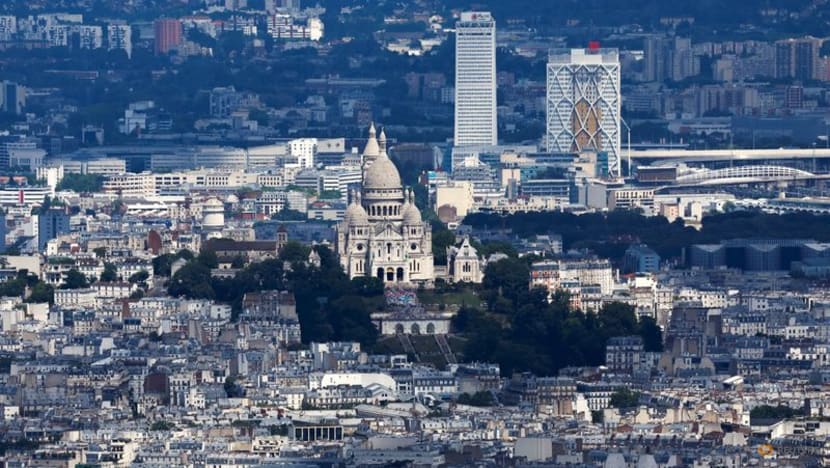 Last Tour stage to go through Butte Montmartre in Paris