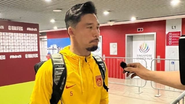 世杯预赛遭雄狮逼和 中国队长称愧对球迷萌退意