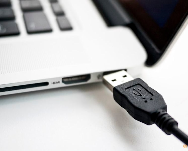 Lumen beats quarterly revenue estimates, to acquire Alkira for $475 million