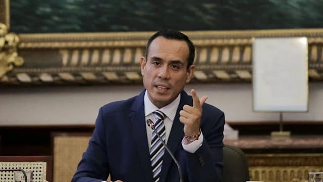 私会中国商人 秘鲁总统被国会罢免