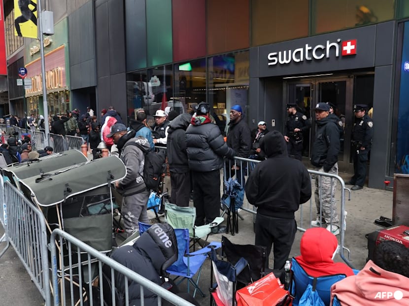 Swatch blames shopping centres for 'problems' with Royal Pop launch