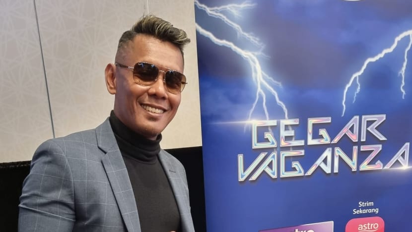 Fuad Rahman 'profesional' dengan usikan hos GV9; syukur terima tunjuk ajar Ramli M.S. Fuad Rahman 'profesional' dengan usikan hos GV9; syukur terima tunjuk ajar Ramli M.S.