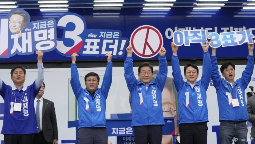 South Korea presidential hopefuls make final election pitch to voters South Korea presidential hopefuls make final election pitch to voters