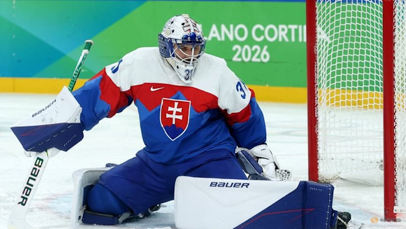 Ice hockey-Slovakia to take small comforts from US loss into bronze medal game