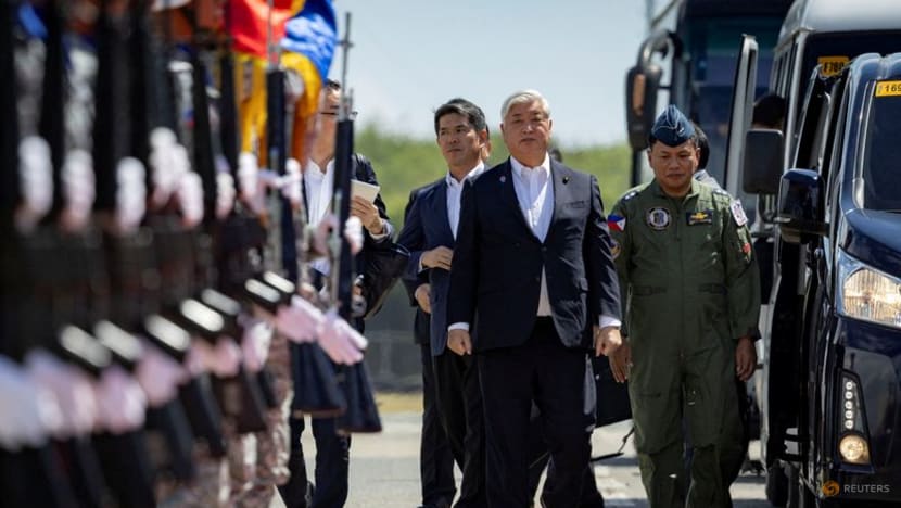 Japan to export used destroyers to Philippines to deter China: Report
