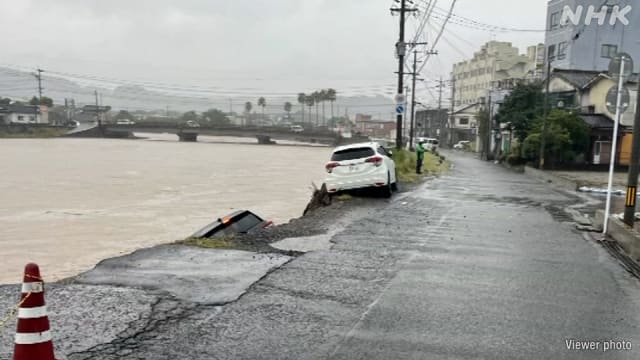日本西南部遭暴雨侵袭 当局发布最高级别大雨警报