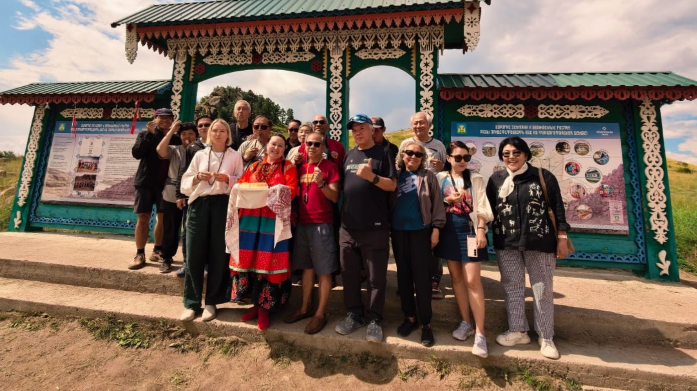 这个80天横跨欧亚的自驾游，是由新加坡汽车协会策划和主办，共由14辆汽车组成，并获得多达23名会员报名参加。（图：新加坡汽车协会/张文正）