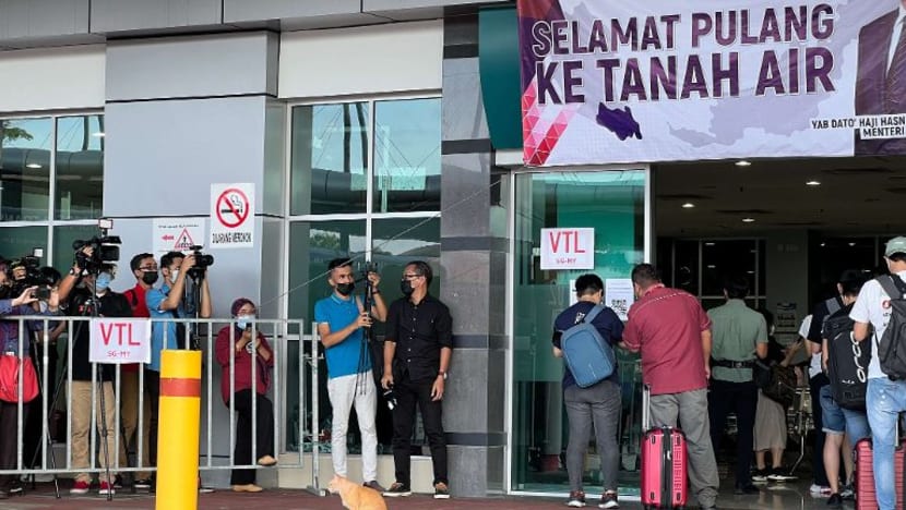 1 kes positif COVID-19 dikesan di pintu masuk M'sia pada hari pertama VTL S'pura-M'sia 1 kes positif COVID-19 dikesan di pintu masuk M'sia pada hari pertama VTL S'pura-M'sia