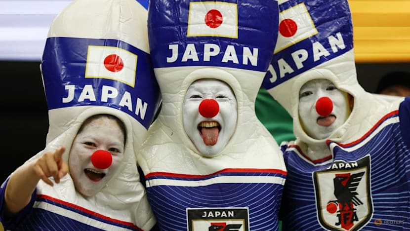 Sweden boss Potter calls up Elanga as Japan make three changes