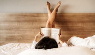 Hari Buku Sedunia: Scrolling medsos bisa nanti, ini 5 cara kembali fokus membaca buku