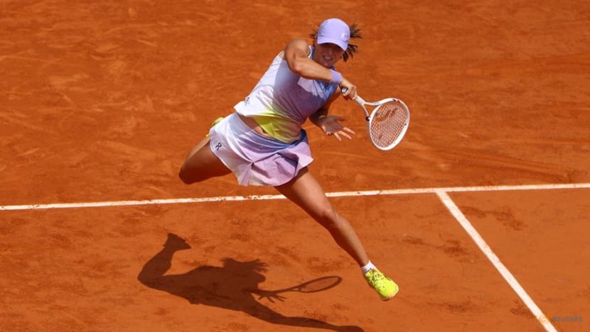 Alcaraz bludgeons Paul to reach French Open semis, Swiatek to face Sabalenka