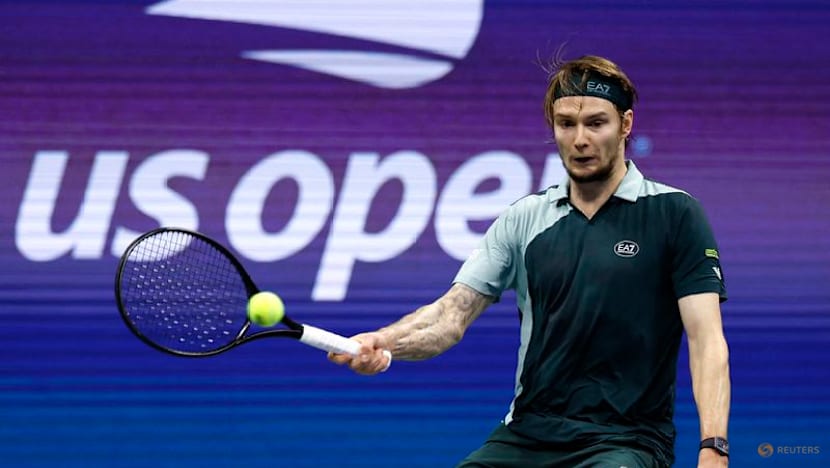 Ruthless Sinner routs Bublik under the lights to make US Open quarter-finals