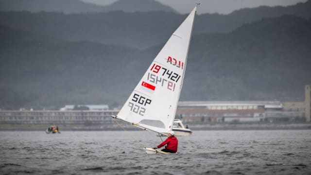 我国健儿出战多项赛事 帆船好手卢军汉展开卫冕征程