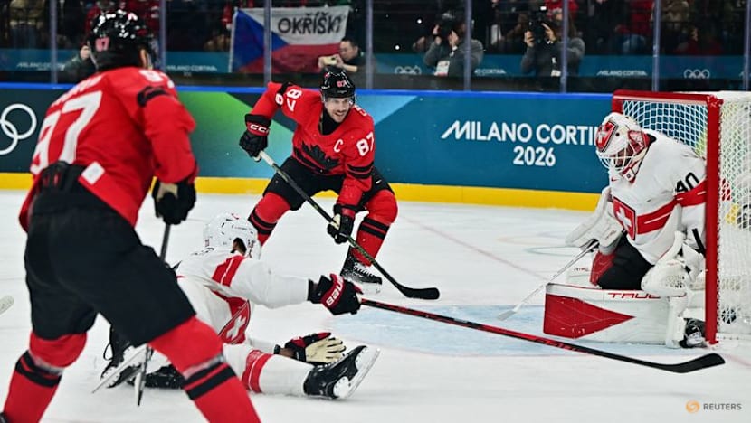 Ice hockey-Worth the wait: McDavid making most of first Games