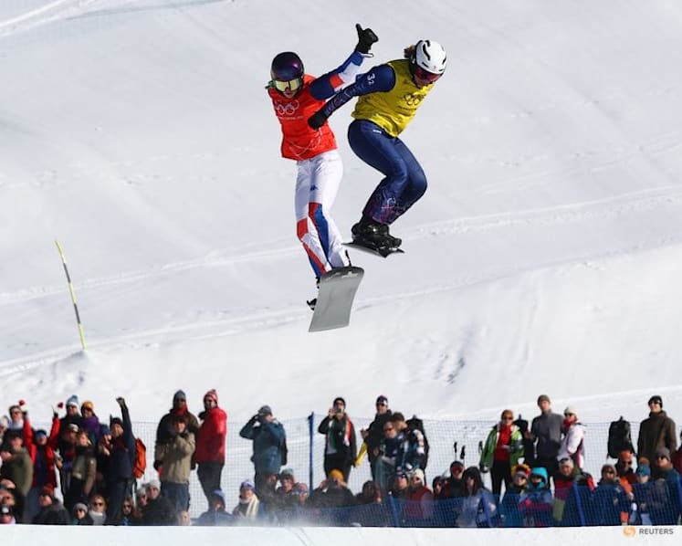 Snowboard-Britain wins mixed team cross gold