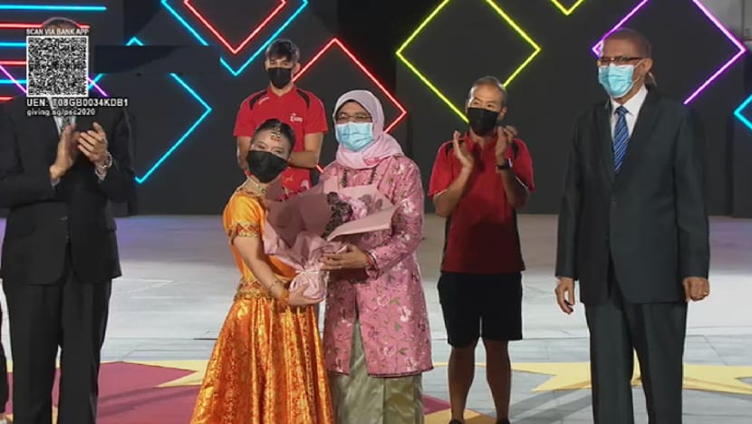 President's Star Charity 2021 hubungkan penduduk secara digital: Presiden Halimah President's Star Charity 2021 hubungkan penduduk secara digital: Presiden Halimah